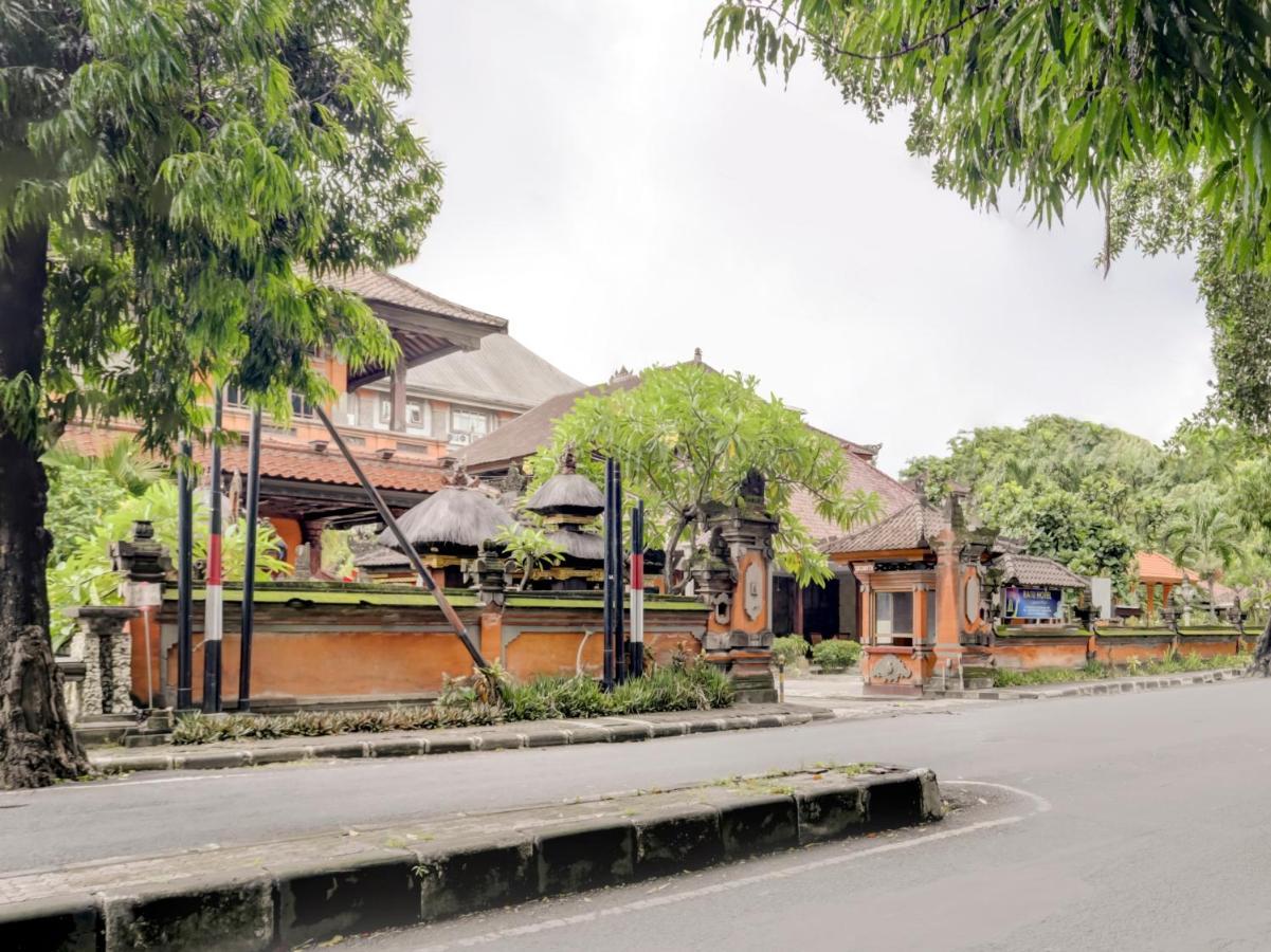 Super Oyo 3261 Hotel Ratu Denpasar  Exterior photo